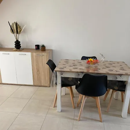 Hébergement de vacances Petite Maison De Village Ancerville (Meuse)