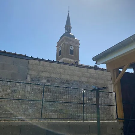 Petite Maison De Village بيت للعطل *