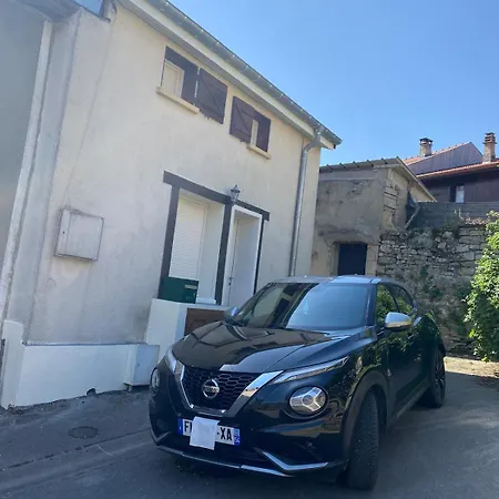 بيت للعطل Petite Maison De Village